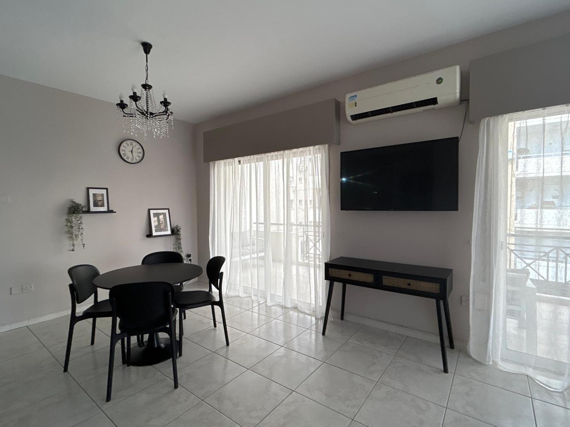 Kanika Beach apartment Limassol Bagian luar foto
